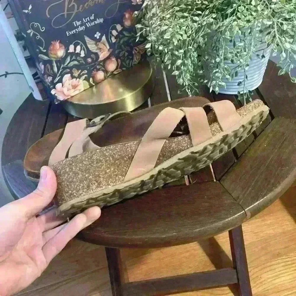 Leather wedge sandals - Picture 4 of 7